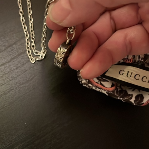 Gucci Arabesque .925 Silver Interlocking G Filigree Necklace/ bag & box - Picture 3 of 4